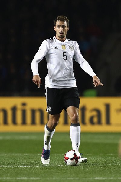 TheBestofMH15's tweet photo. #MatchDay = #MatsDay Good luck #MatsHummels may #DieMannschaft win its 1️⃣0️⃣ match 🍀🍀🍀 #GERAZE #Hummels #Humme1s #TheBestCB #TheBestAlways https://t.co/T7GVkURaJB
