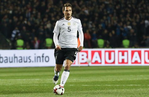 TheBestofMH15's tweet photo. #MatchDay = #MatsDay Good luck #MatsHummels may #DieMannschaft win its 1️⃣0️⃣ match 🍀🍀🍀 #GERAZE #Hummels #Humme1s #TheBestCB #TheBestAlways https://t.co/T7GVkURaJB