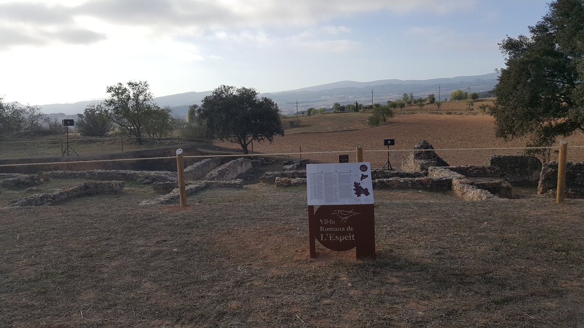 culturaigualada's tweet photo. Un dia esplèndid. Una gran jornada de #Jep17, a la Vil•la Romana de l'Espelt us esperem amb moltes novetats
Punt d trobada: antigues escoles https://t.co/61abYfav6K