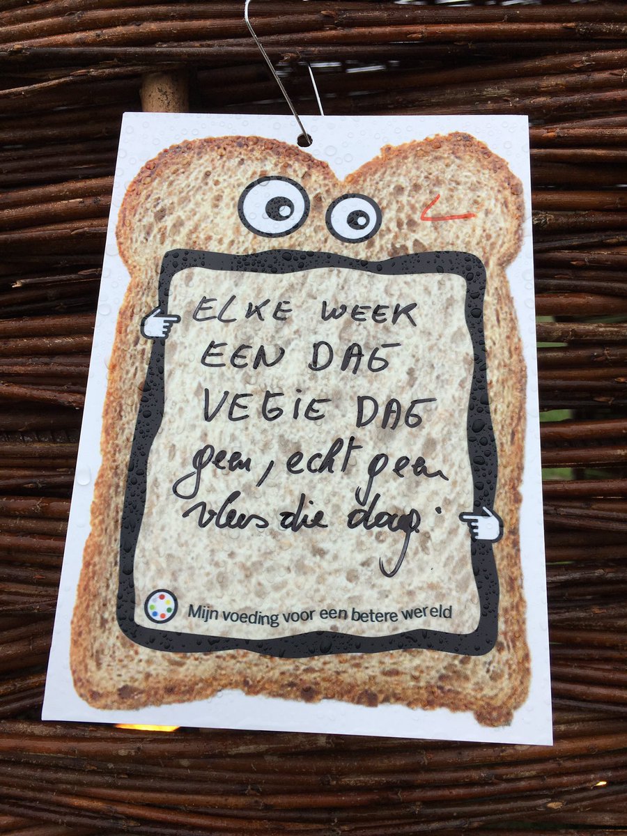 wwfnederland's tweet photo. Allemaal ideeรซn om de wereld beter te maken. De Kids Climate Conference is weer in volle gang! ๐ #kcc2017 https://t.co/WvdwLpRmbJ