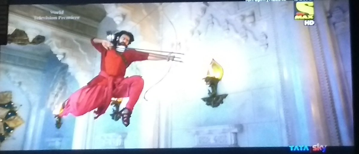 Anmol_77's tweet photo. The best Scene from Baahubali 2 #Prabhas #Anushka together #Baahubali2 #RudraSa #Baahubali2TVPremiere https://t.co/VpqkGQgA2d
