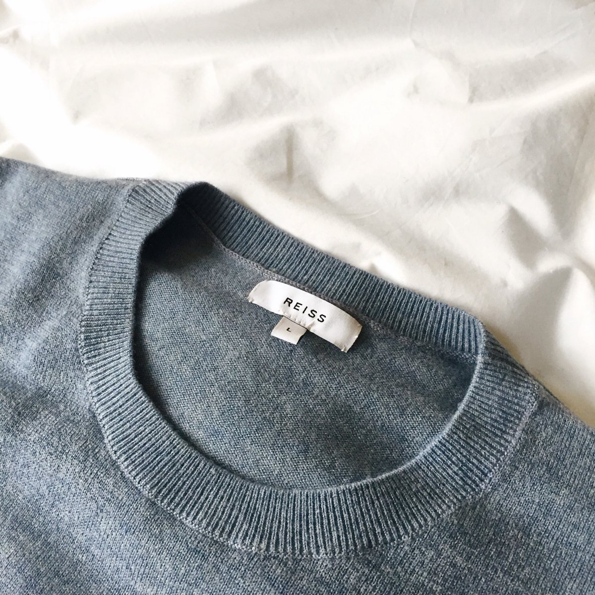 itsTH0M's tweet image. ⠀O H ⠀C A S H M E R E⠀😊…

I’m really loving layering cashmere jumpers with leather/suede jackets… 

instagram.com/p/BZ-wf53lU7S/