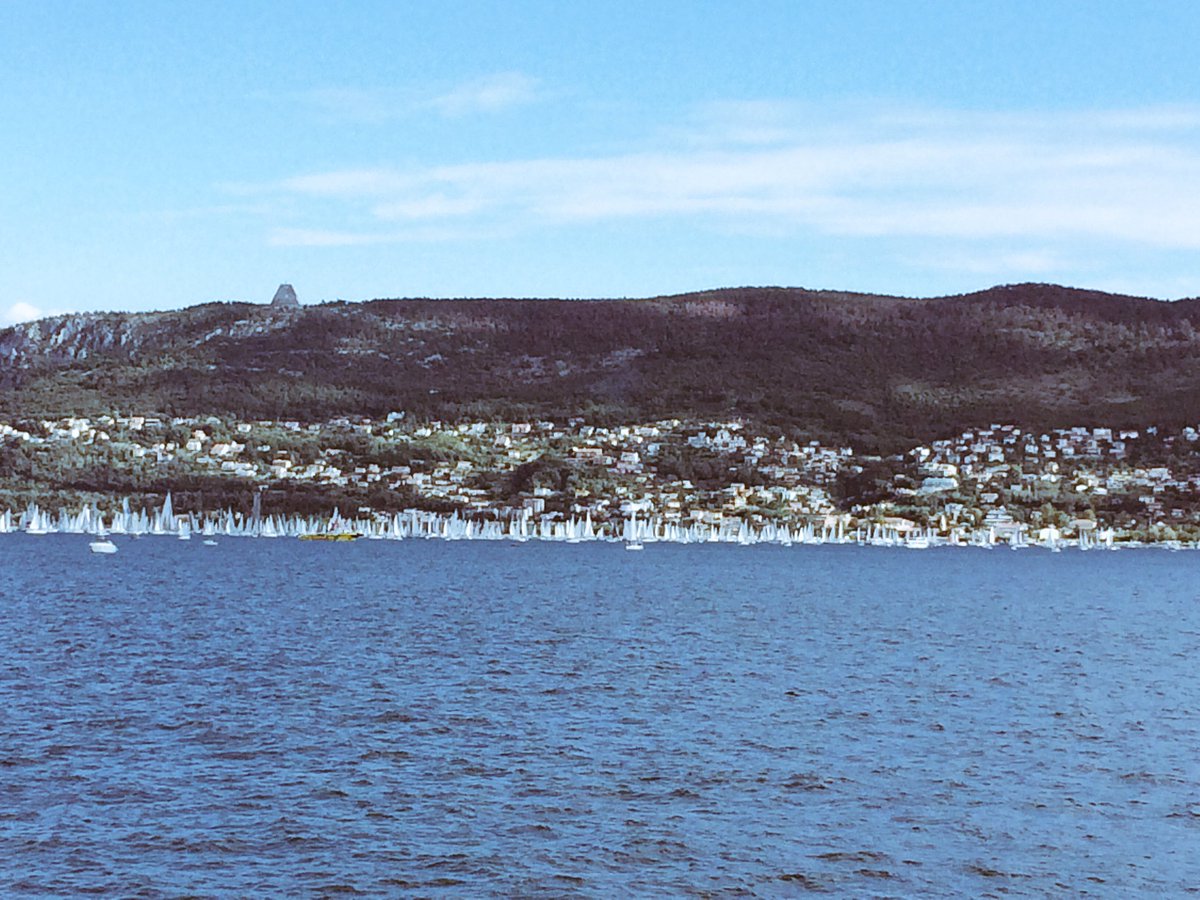 GabrieleConta's tweet photo. #Barcolana49 la regata più affollata del mondo. Una festa di 2101 vele nel golfo di #Trieste @RegataBarcolana https://t.co/UxbFbit3wc