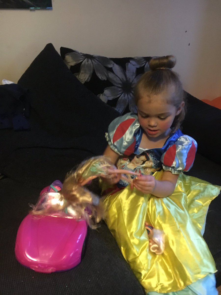 JordSara's tweet photo. My not so little princess anymore #4thbirthday #1stbarbie #topaunty https://t.co/o9M5V5oGuj