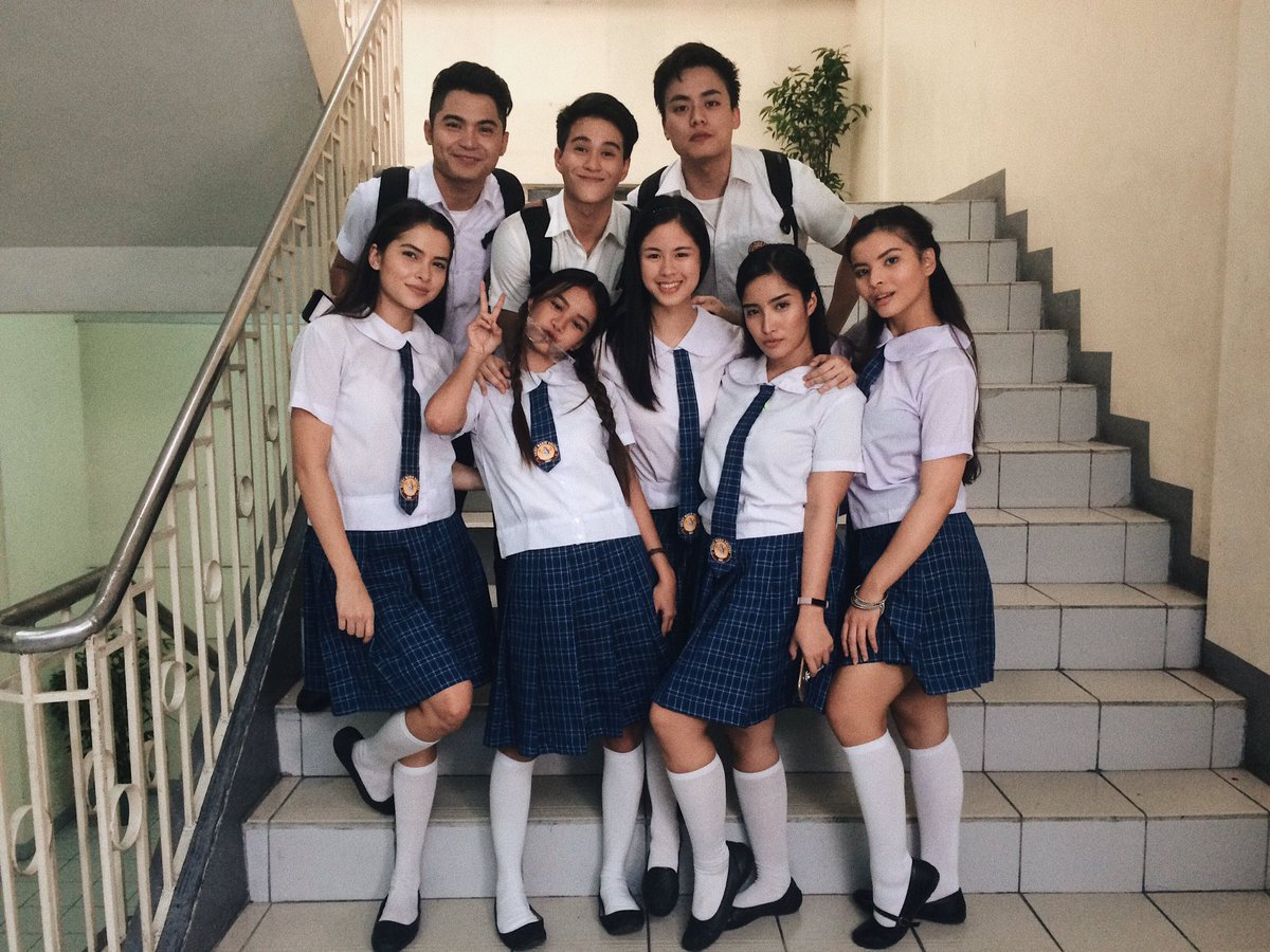 pherlouiemoya's tweet photo. IPAGLABAN MO CLASS OF 2017 ☠️ Ngayong Sabado na 3pm after It's Showtime! #IMgroufie https://t.co/RfsItyeK6V