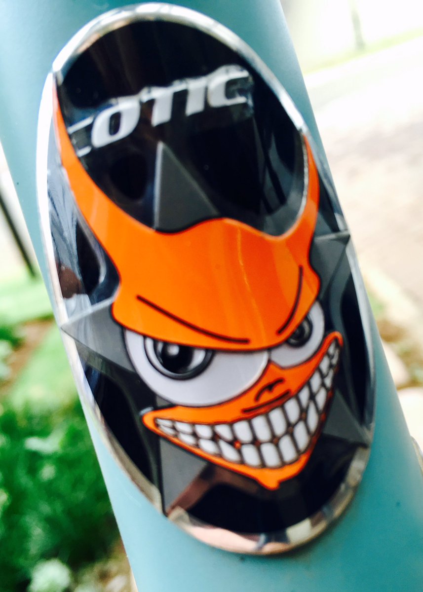 ChrisSteynEVP's tweet photo. @947Cycle &amp; @Amashova #trainingride! Riding to raise funds for #teamNSPCA @NSPCA_SA (sms "CYCLE" to 38018) @Cotic_SA @CoticLtd @CrisCrossZA https://t.co/Rl4wARyOG4