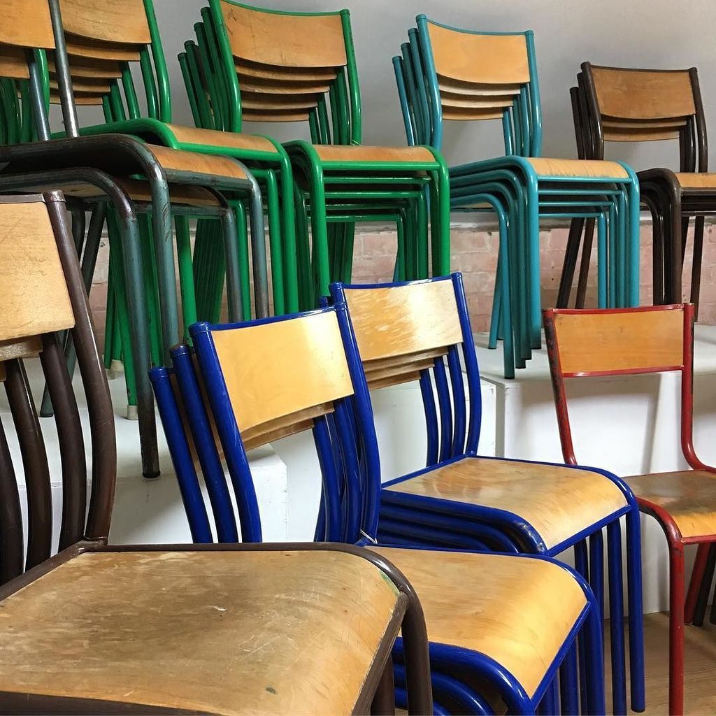 mayflyvintage's tweet photo. Mullca - pick your colour - online this week #frenchvintage #mullca #mullcachair #schoolchair #kitchendecor #kitch… https://t.co/dMlz04J5AS https://t.co/iRXCXxNDua