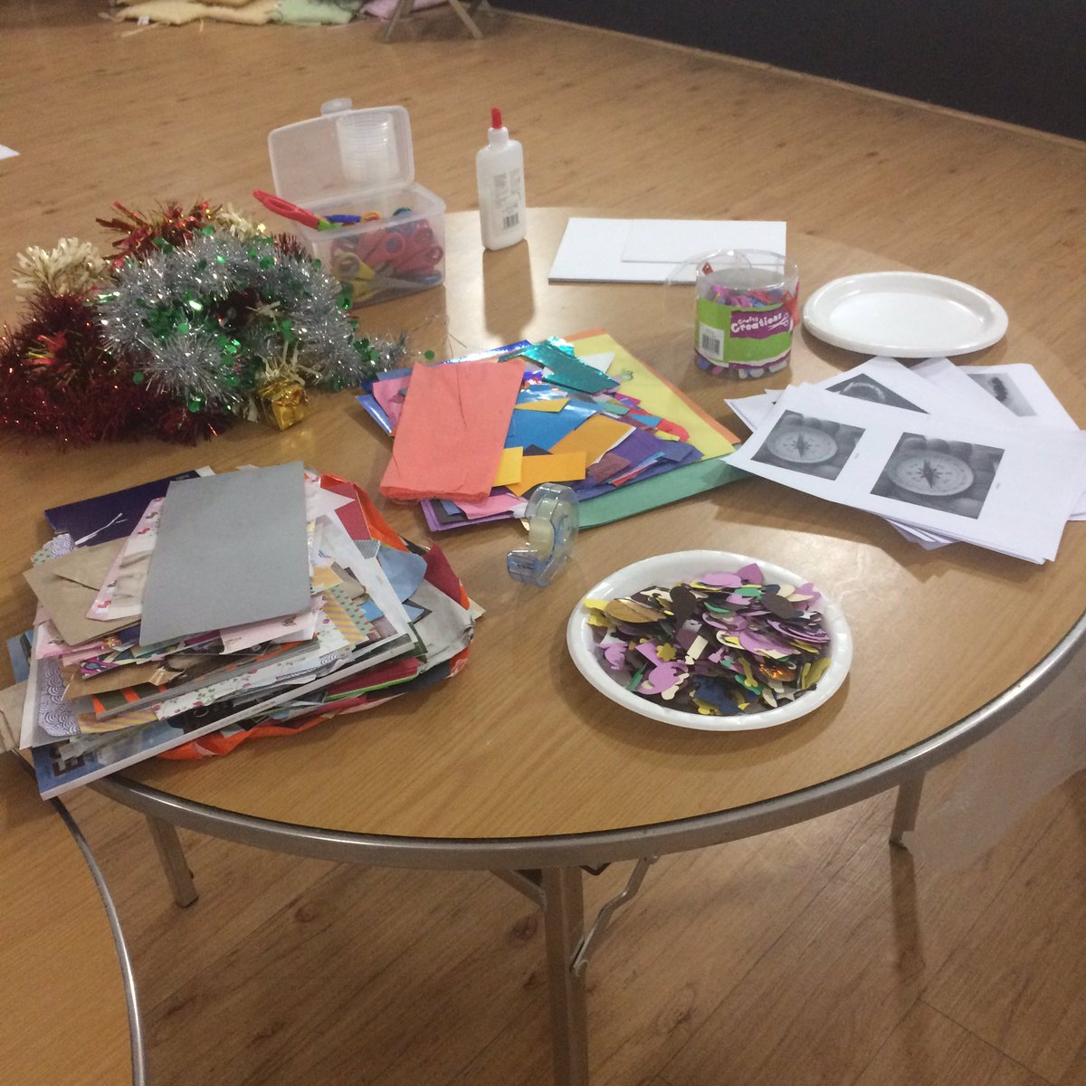 The periodic collage table is all set up at <a href="/horsebridge/">horsebridge</a> for <a href="/WhitFunPalace/">WhitstableFunPalace</a> come and create and element to add to our giant periodic table!!!