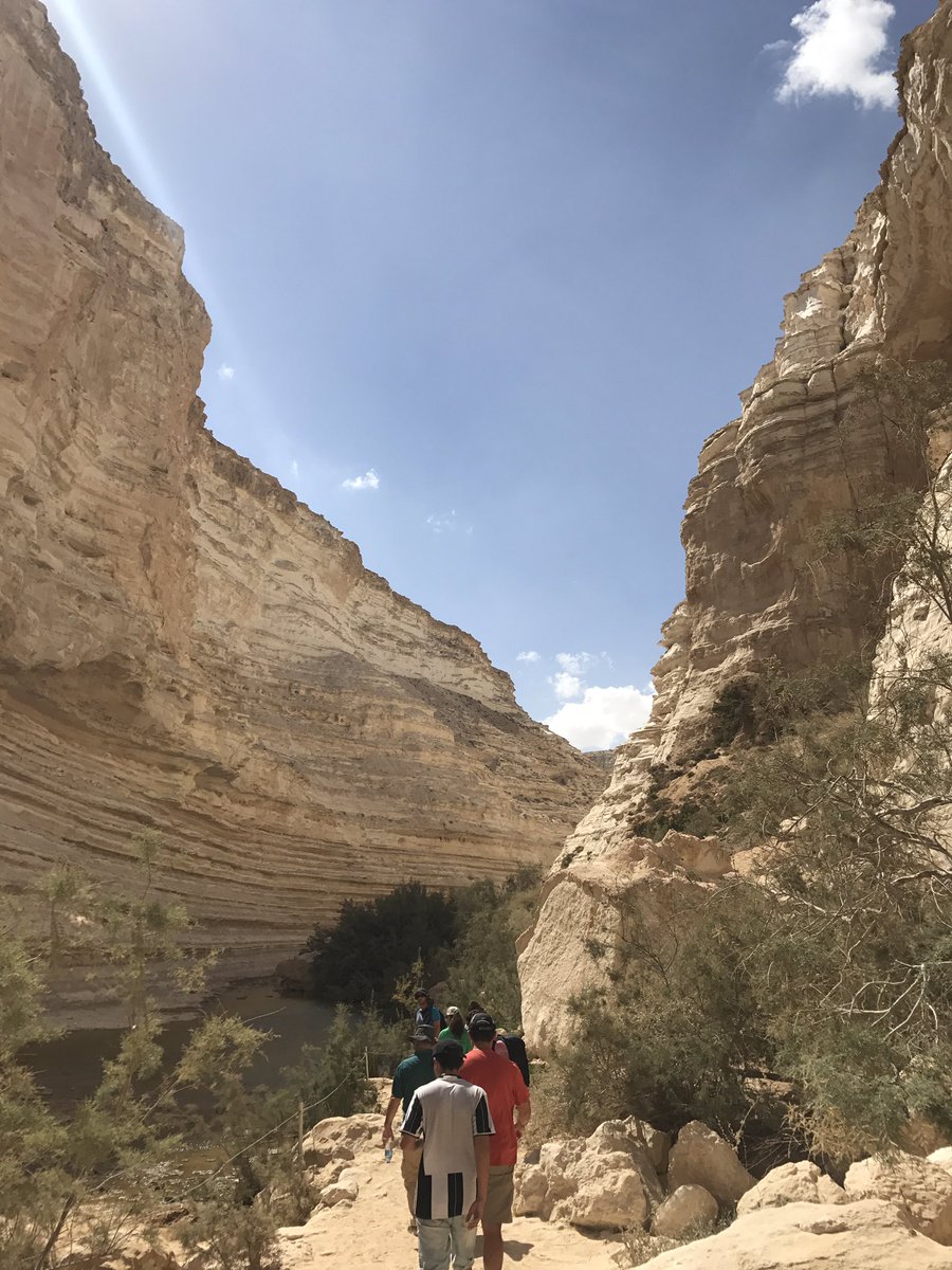 MelissaKahn7's tweet photo. The hidden valley near #mizpeRamon #israel #kahncation https://t.co/28F8WtTbHZ