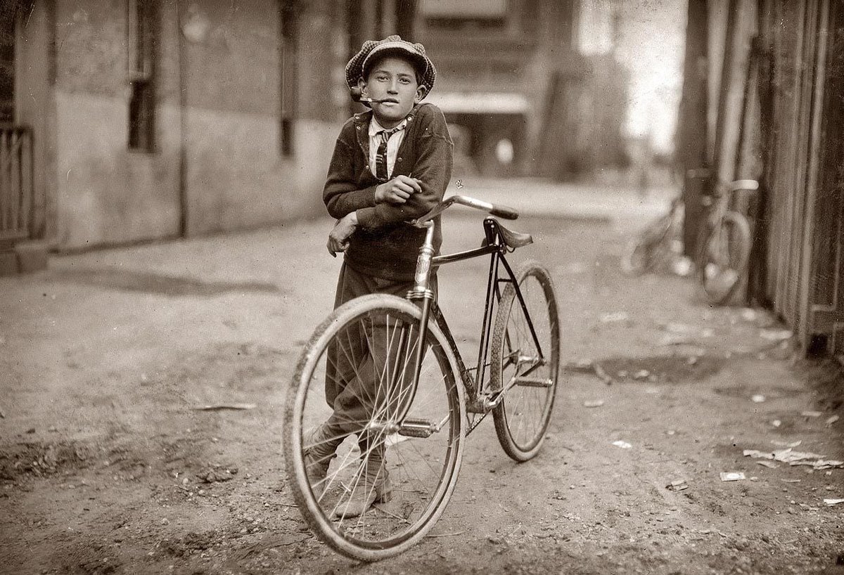 HLHistories's tweet photo. Delivery boy bike messenger in Waco, Texas. Circa 1910s.  Photo by Lewis Hine.
#deliveryboy #waco #texas #houston #dallas #austen https://t.co/FsGLh9DMvI