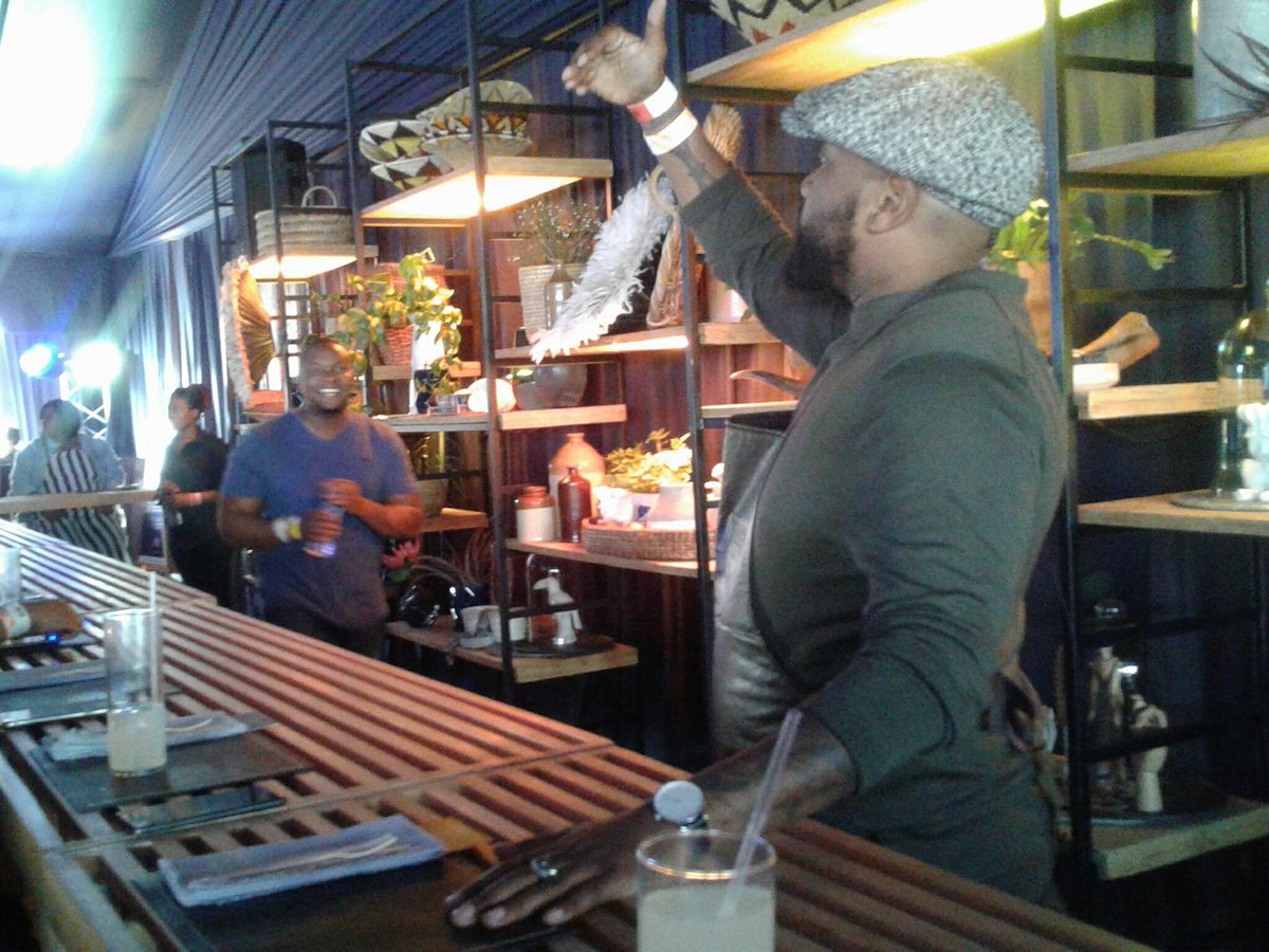 ntwanie's tweet photo. Lol Alex and Tibz having a little tif... we ready for the tasting the food is @CastleMilkStout inspired #CMSchefsTable @ #DeliciousFest2017 https://t.co/ke0tIIYpzA
