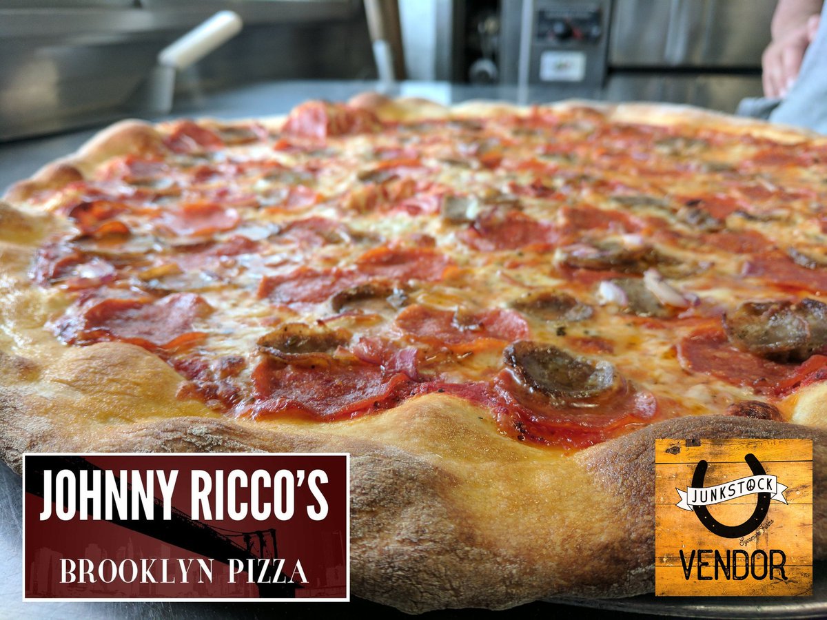johnnyriccos's tweet photo. The final day of Junkstock is here! Don't waste this beautiful day! Come out to Sycamore Farms! #JRBP https://t.co/mZPYdoOsGc