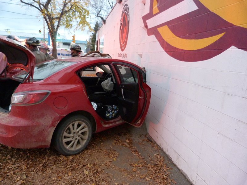 Mechanical Failure Blamed for Car Crashing into Building dlvr.it/PtBb3m https://t.co/7nDZ4KsZU2