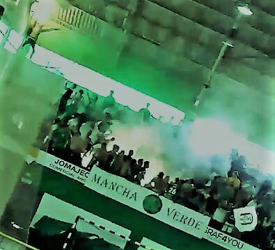 ComMaisPAUsa's tweet photo. "Nós viemos à primeira para fazer história."
Grupo Desportivo Fabril! Clube da região!!
#MV37 #GDFabril 💚💚💚💚 https://t.co/mjAG2d9Isv
