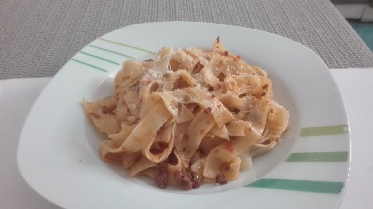 TeriosGaming's tweet photo. 4 Hours Later
Cooking +1 
#BuffFood https://t.co/QJUkBHHEO3