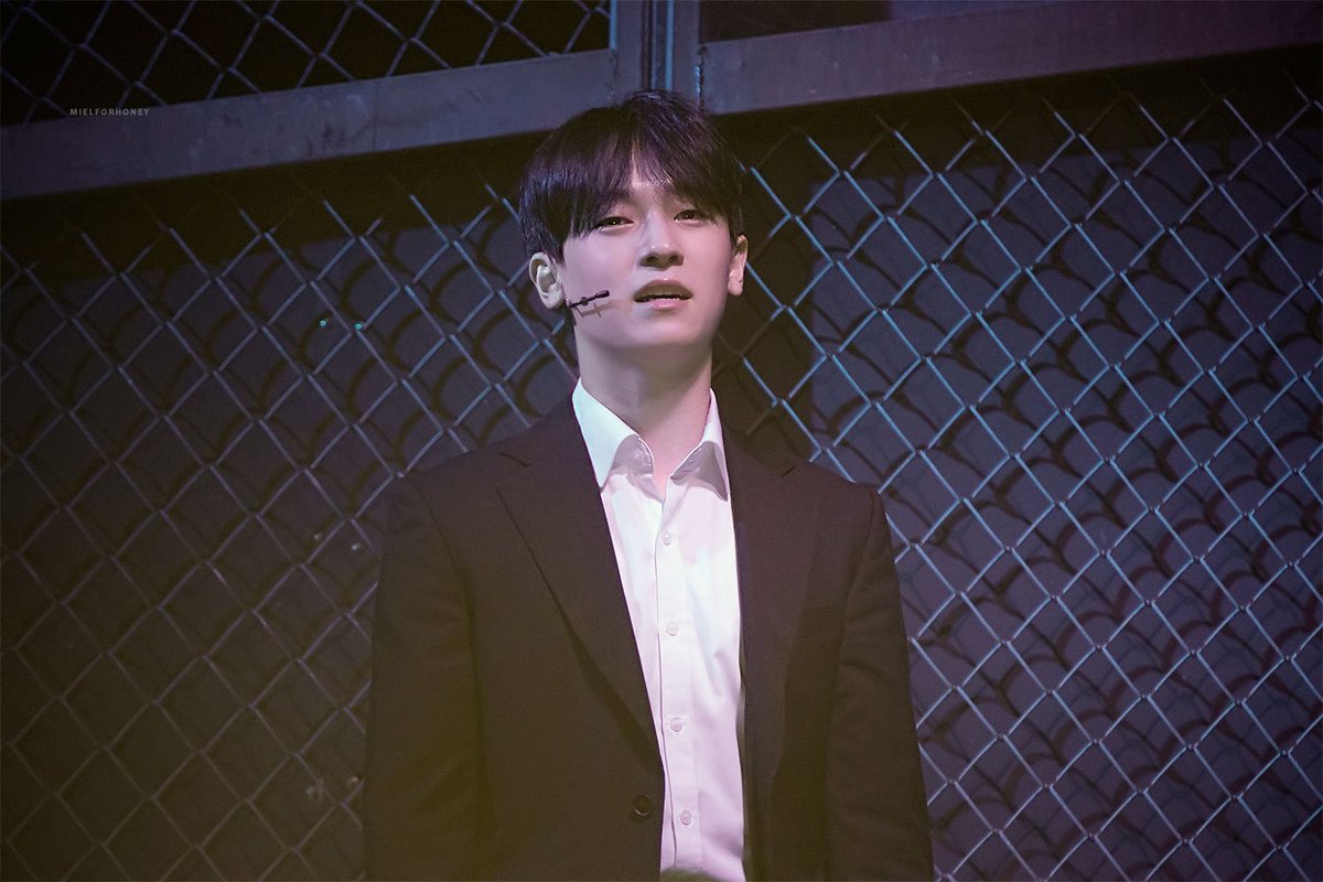 171001 뮤지컬 은밀하게 위대하게 막공 커튼콜 #병헌 <a href="/honey_schedule/">🐥</a>

언제나 열심인 당신을 응원합니다♥♥

bit.ly/171001honey