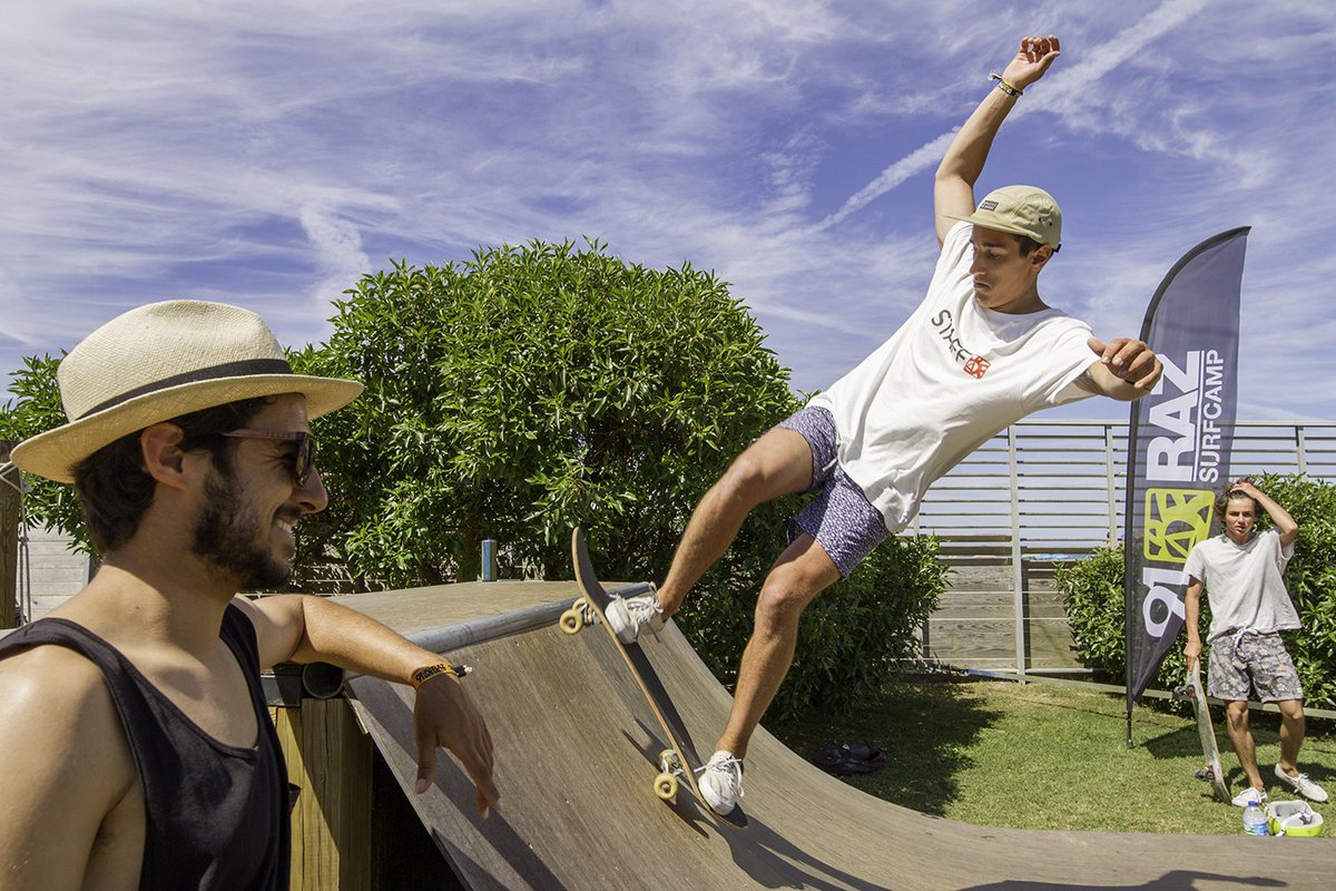 Feler® · ¡No sólo surf! Ha sido un verano increíble en el @razsurfcamp y nos quedan recuerdos como este.
⏩ Felersunglasses.com ⏪