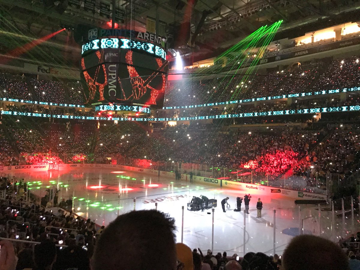 megank_'s tweet photo. Thanks for two great games @penguins, all the way from Nova Scotia, Canada 🇨🇦 https://t.co/uOC7kusQaH