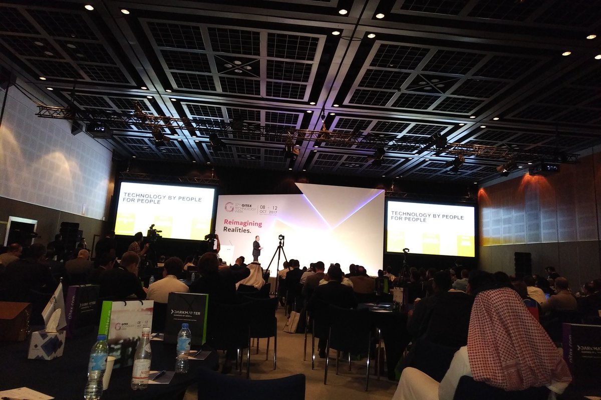 jarudas's tweet photo. #GITEX2017 @AccentureDigi keynote: 5 technology trends by people for people #techvision2017  https://t.co/5eYPVfuKBs https://t.co/IXGp58a8EY