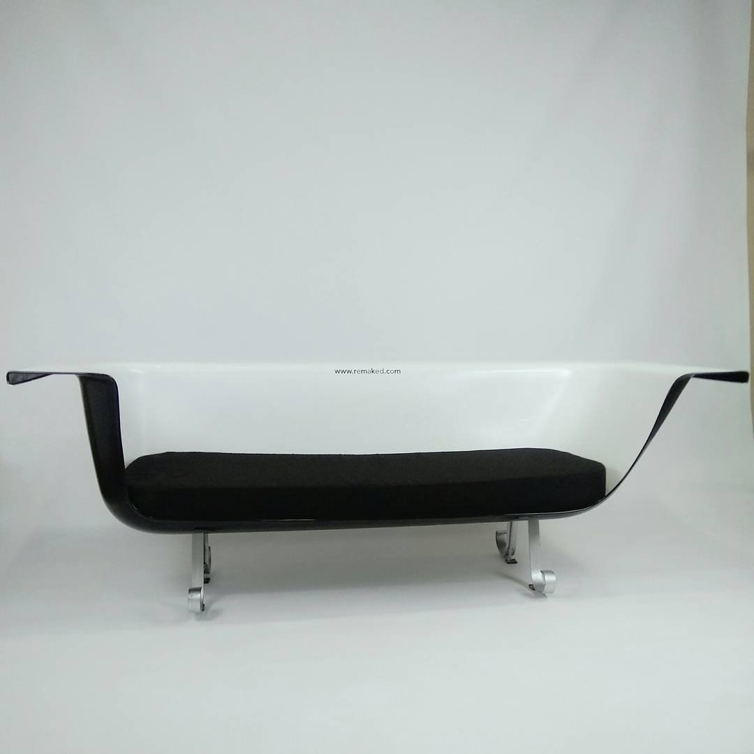 Remaked10's tweet photo. #sofa #bañera #reciclada en expo en #laseda #copity 
299,00€ precio especial de exposición
https://t.co/GxbcPnrySA
Más info 627418080 https://t.co/dSgBg0PWHG
