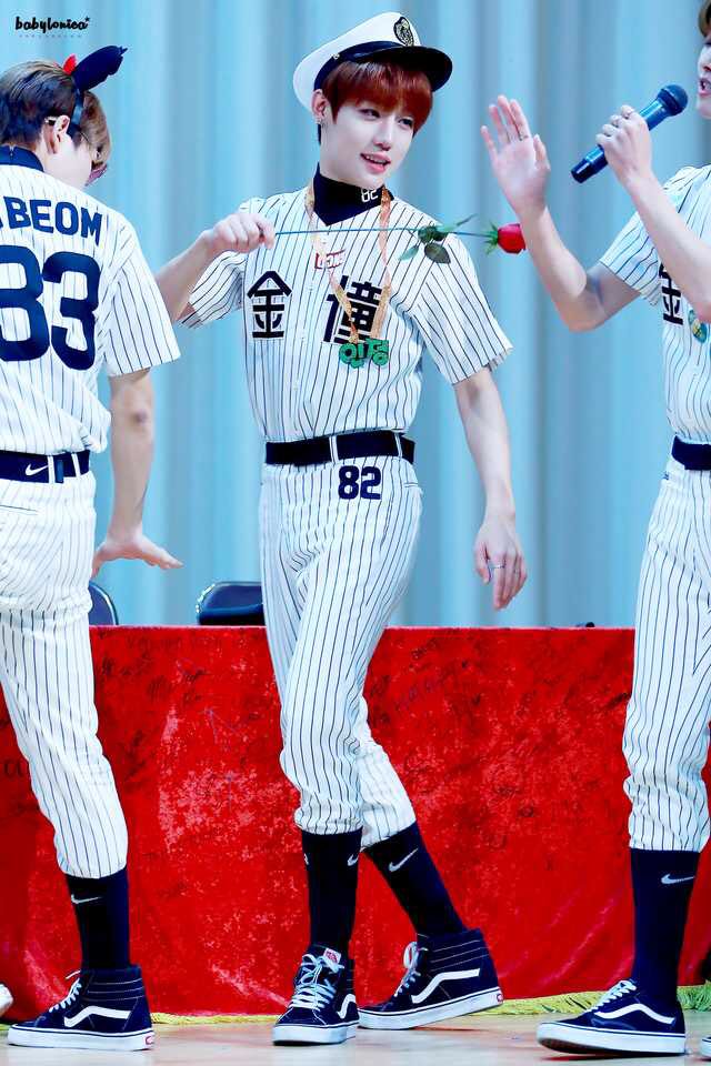 970303net_'s tweet photo. 장준이 응원하는 마음은 영원해 😿❤️

#이장준 #장준 #골든차일드 #jangjun #Golden_Child https://t.co/V7S9MjxKvu