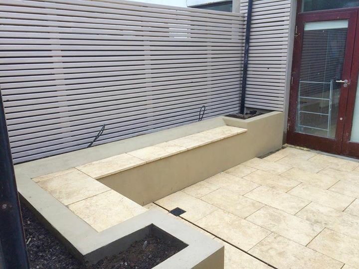 OutsideOptions's tweet image. Super progress being made on this compact city garden. Looking forward to adding the planting &amp;amp; finishing details