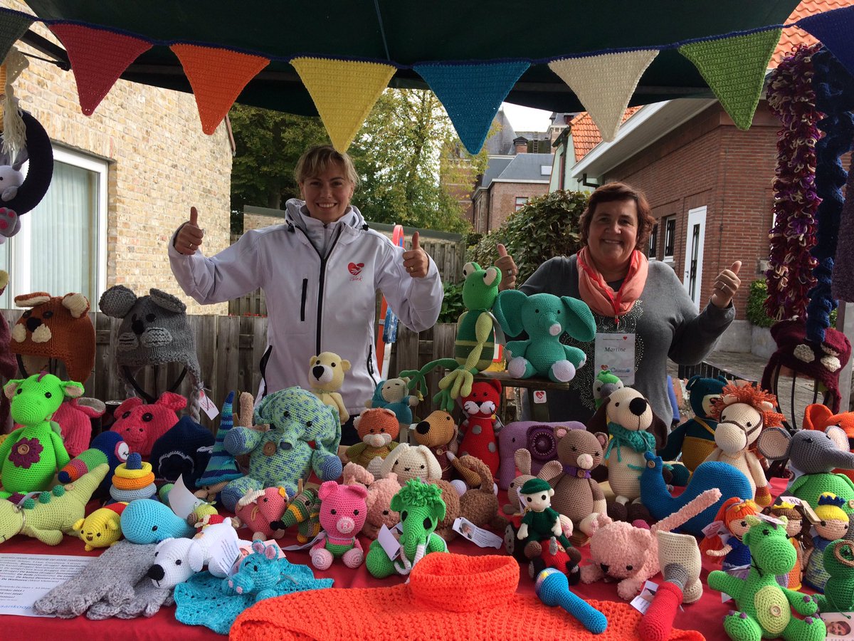 GlekVzw's tweet photo. #Moerkerke #kermis #verkoop #amigurumi #knuffels #glekshop kan je niet komen? https://t.co/PARkJVUPsZ per 10€ is 1kind mee naar #sunparks https://t.co/kdVbtFWCxP