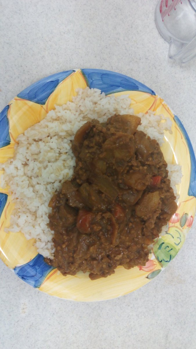 relife_cs's tweet photo. 悲しみのカレー #FIVECUP https://t.co/BRf8w35HQb