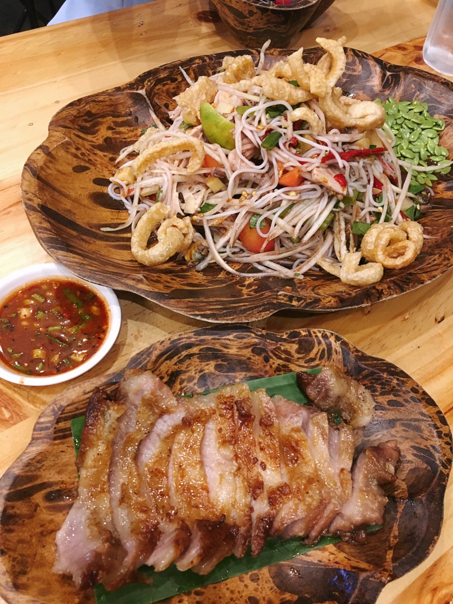 arhoimornor's tweet photo. ส้มตำ VIP 
อร่อยทุกอย่าง ชอบสุดคือตำโคตรมั่วโดนตีน นัวมากกกก 😋👍🏻

@aroii @aroypidak 
#อร่อยบอกต่อ #อร่อยไปเเดก https://t.co/yVSrkda6J9