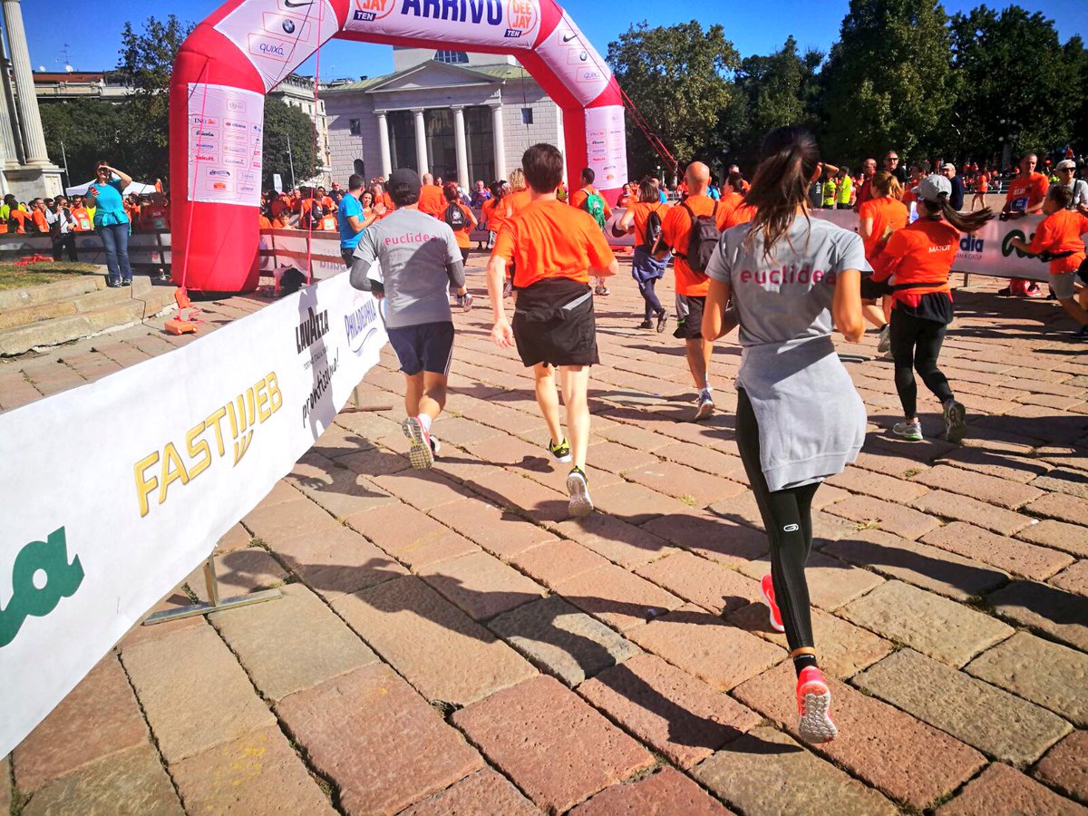 EuclideaSIM's tweet photo. Il bello di raggiungere traguardi insieme! #Deejayten #Running #EuclideaSIM https://t.co/gIeQqj4p8H