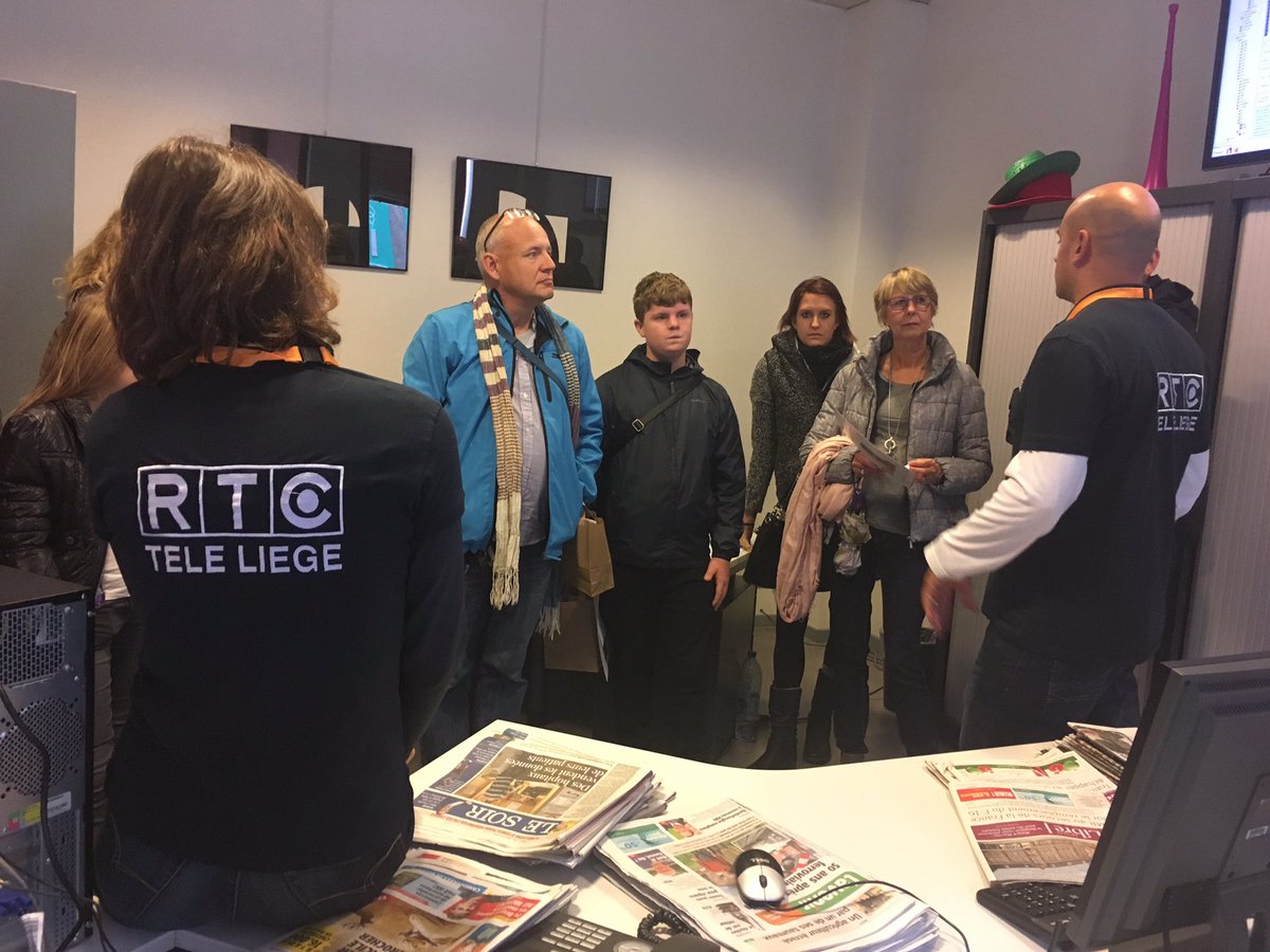 qu4tremedia's tweet photo. Vous êtes déjà très nombreux à nous rejoindre, on adore ça :-) #PortesOuvertes #RTC40ans #téléslocales https://t.co/eyiDOGkbN6