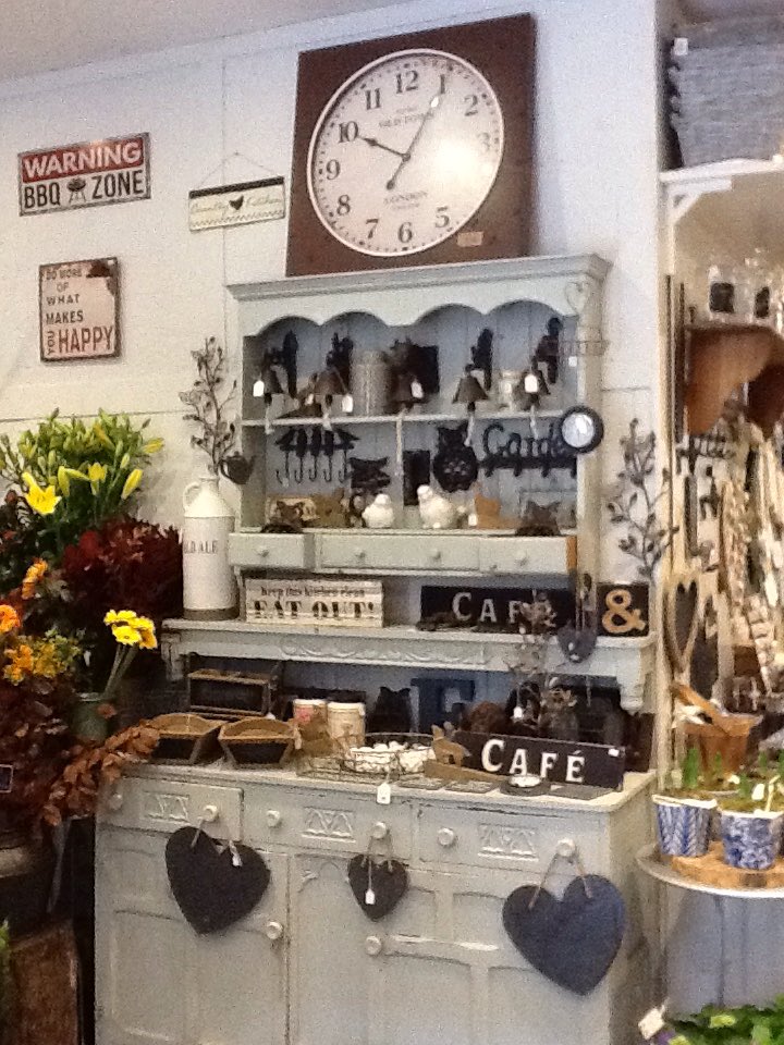 Wcombeflowers's tweet photo. It's not just #flowers we do here, we also have lots of #card and #gift #ideas too! So why not come and see what we have for you ! #WDYT https://t.co/xNAgOzGcFf