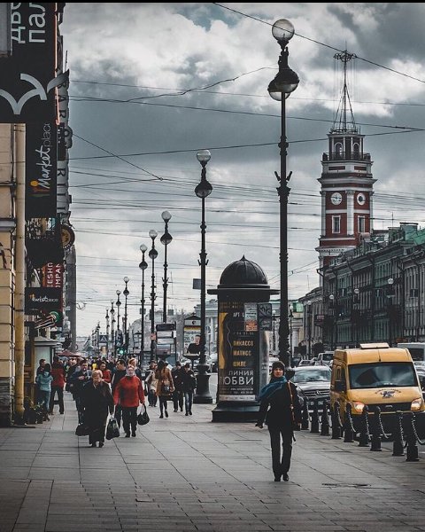 SnikersSashka's tweet photo. Культура, массивность, презентабельность, ветхось, депрессия-Питер. https://t.co/TL89GHqblo
