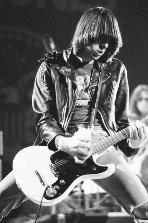  Gabba, Gabba, Hey! Happy Birthday Johnny Ramone (b. 10/08/1948) 