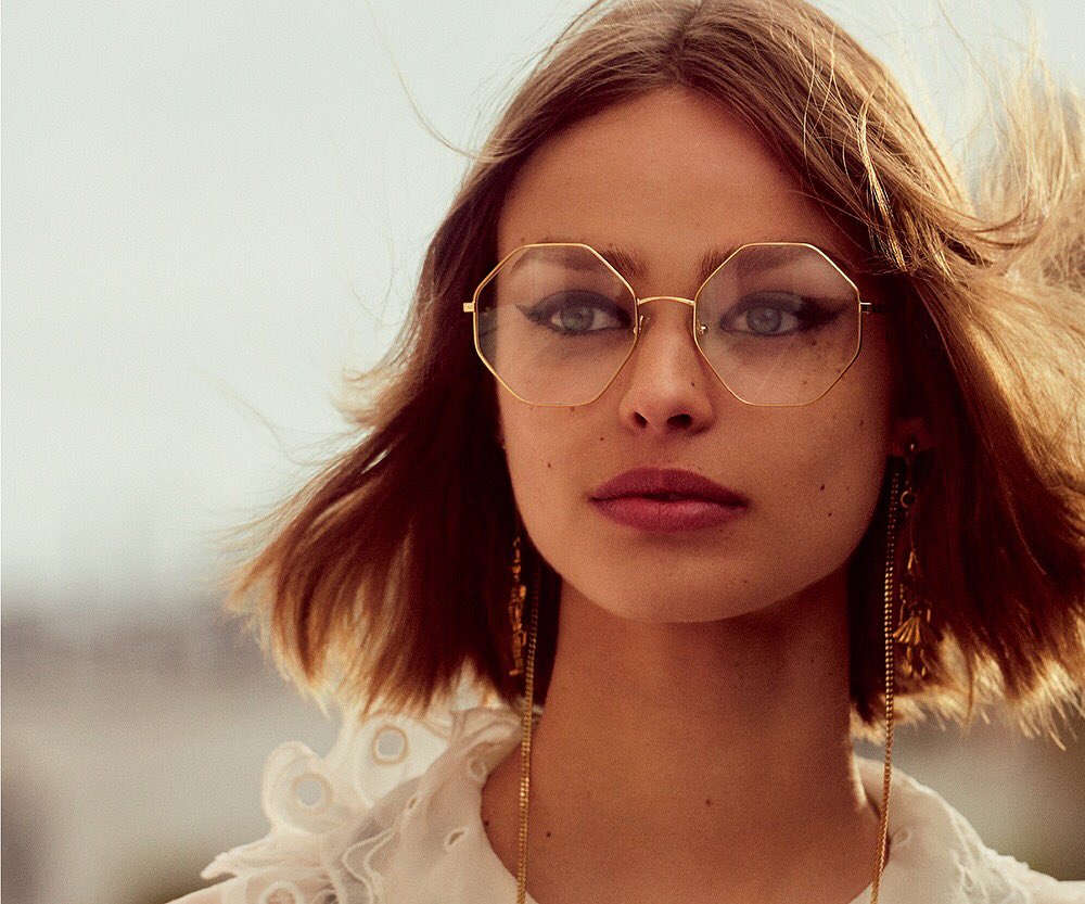 MarchonEyewear's tweet photo. @MarchonEyewear was honored w/the coveted #SILMO d’Or 2017 Award for Optic Frame Design for the sleek #Chloe #eyewear “Palma” style (CE2134) https://t.co/IEzQnyv9aG