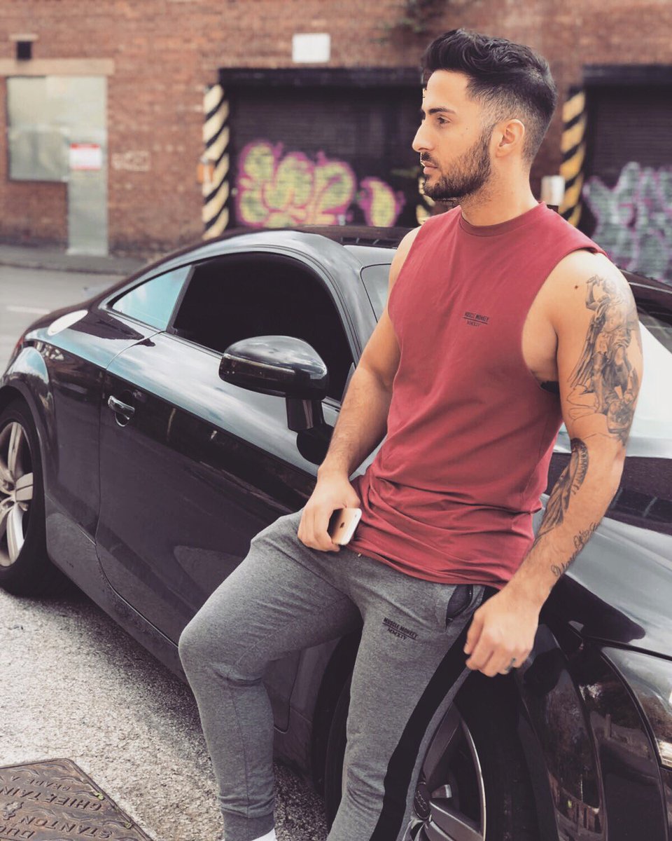 MARC0_ALEXANDRE's tweet image. Only The Strong Survive 👊🏽💥

@MuscleMonkey