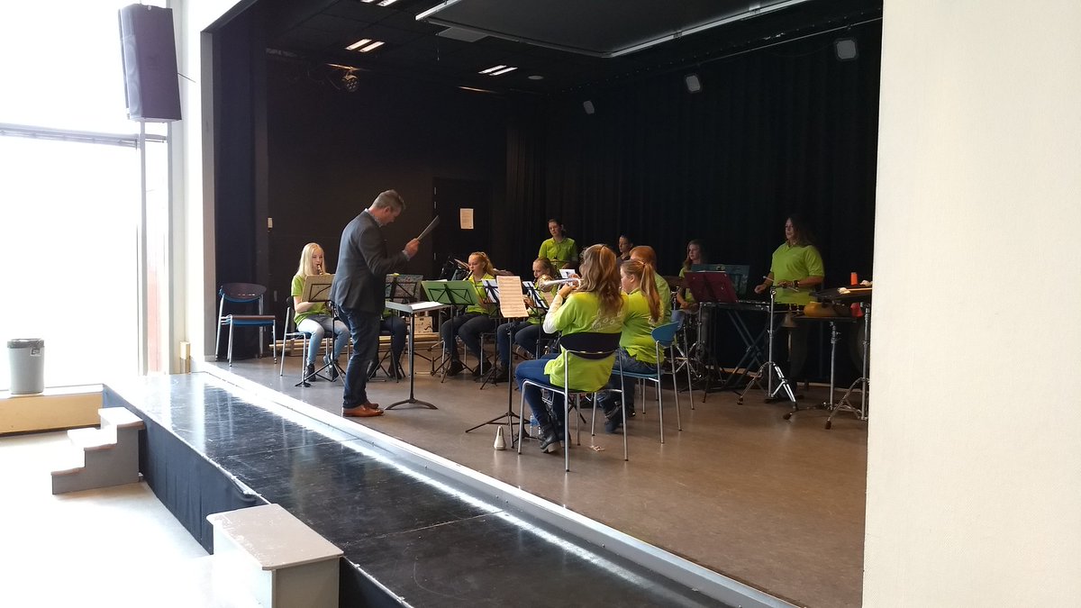 Vandaag de beurt aan JEM olv Alex Thyssen. #westlandfestival <a href="/WestFedMuz/">WFM</a> in ISW Naaldwijk.