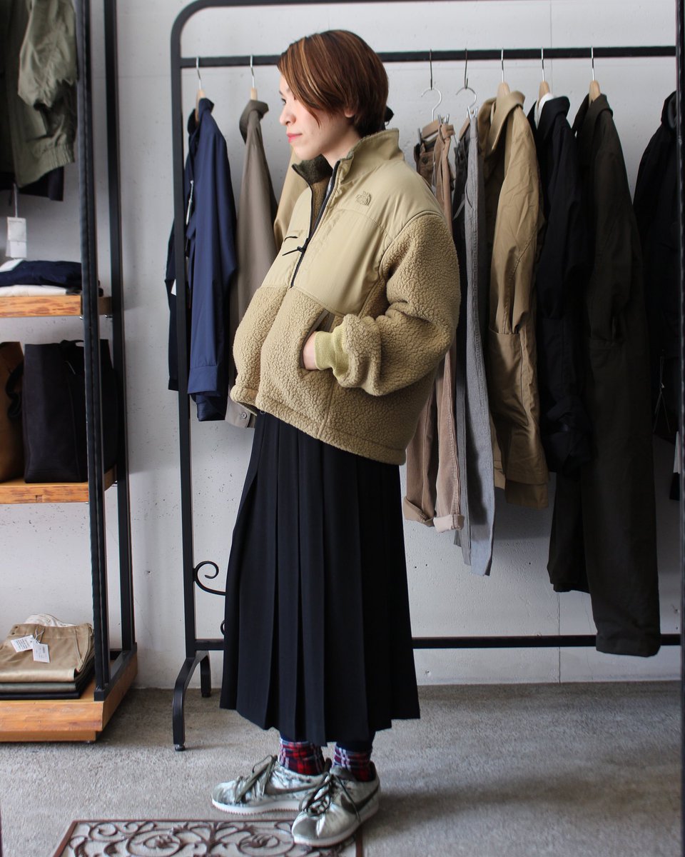 ট ইট র Nanamica Fukuoka The North Faceの名作 デナリジャケットをデザインソースに パープルレーベルらしいオリジナルのパターンで展開 心地良い暖かさのpolatec 素材は とても軽い着心地 これからのシーズンにざっくり着たいアイテムです 31 000 ট ইট র Nanamica Fukuoka The North Faceの名作 デナリジャケットをデザインソースに パープルレーベルらしいオリジナルのパターンで展開 心地良い暖かさのpolatec 素材は とても軽い着心地 これからのシーズンにざっくり着たいアイテムです 31 000