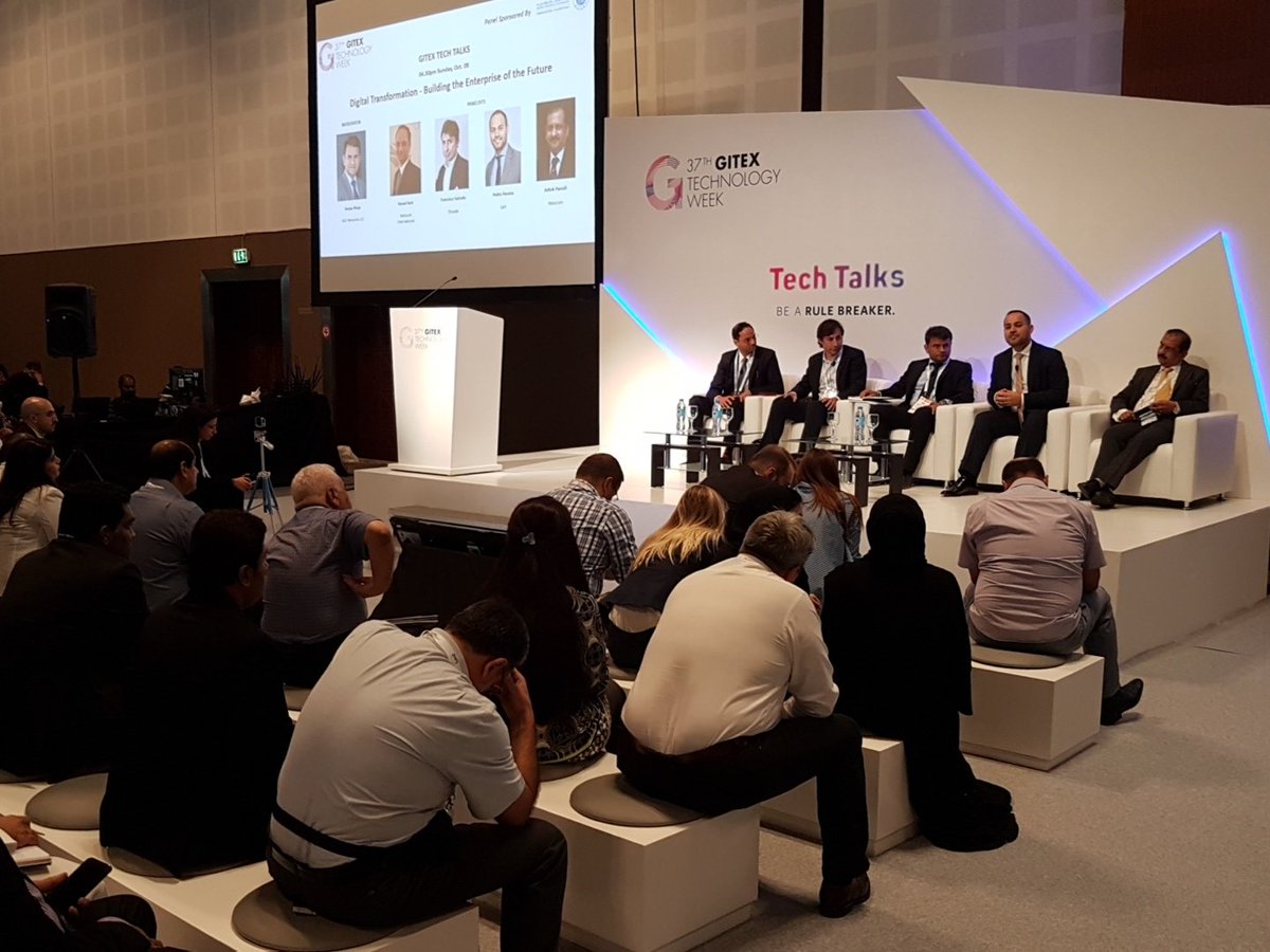 parthans's tweet image. @Pereira_Pedro talking about digital transformation, disruption and design thinking. #gitex2017 #gitextechtalks