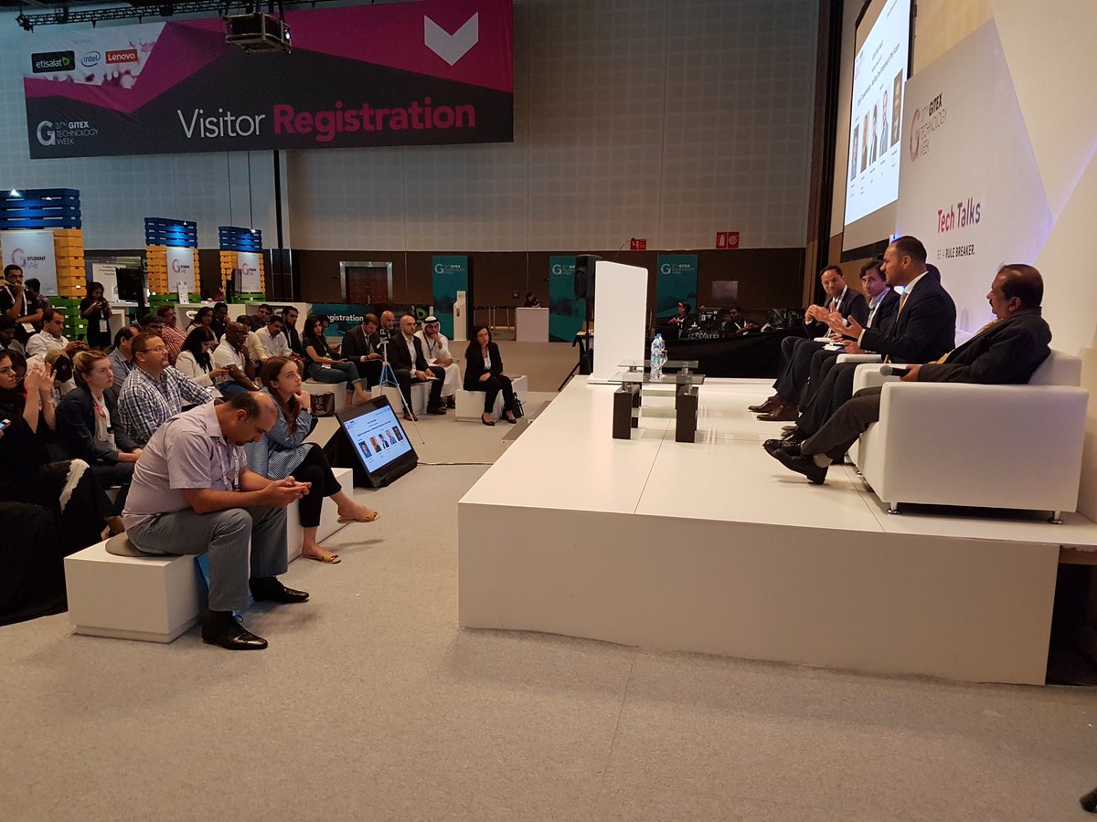 parthans's tweet image. One topic. Four different perspectives. An attentive audience.  #DigitalTransformation #GITEX2017 #gitextechtalks