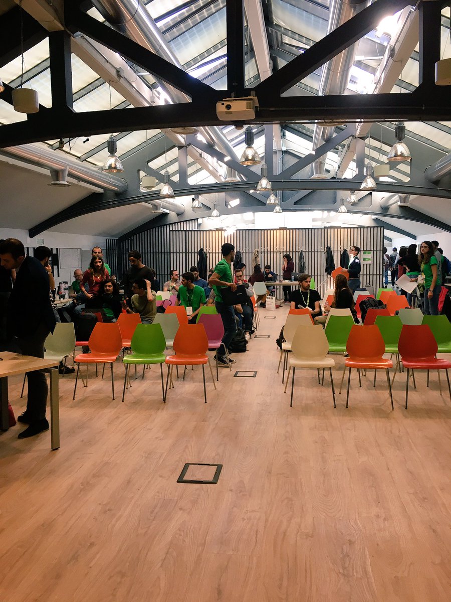 agneseh's tweet photo. #2ndTransporthackathon 

2 giorni, 66 partecipanti, 5 startup e 9 progetti 

Ora it's time to pitch

#mobility #hackathon #innovation https://t.co/lF2ggkwhnu