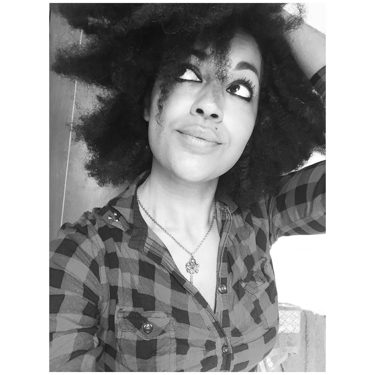 ima_assiak's tweet image. #curlyhair #braidstagram #cool #lol #love #homegirl  #workout #squat #lifestyle #ciclette #crunch #instagood #stretching #fitness #instalike