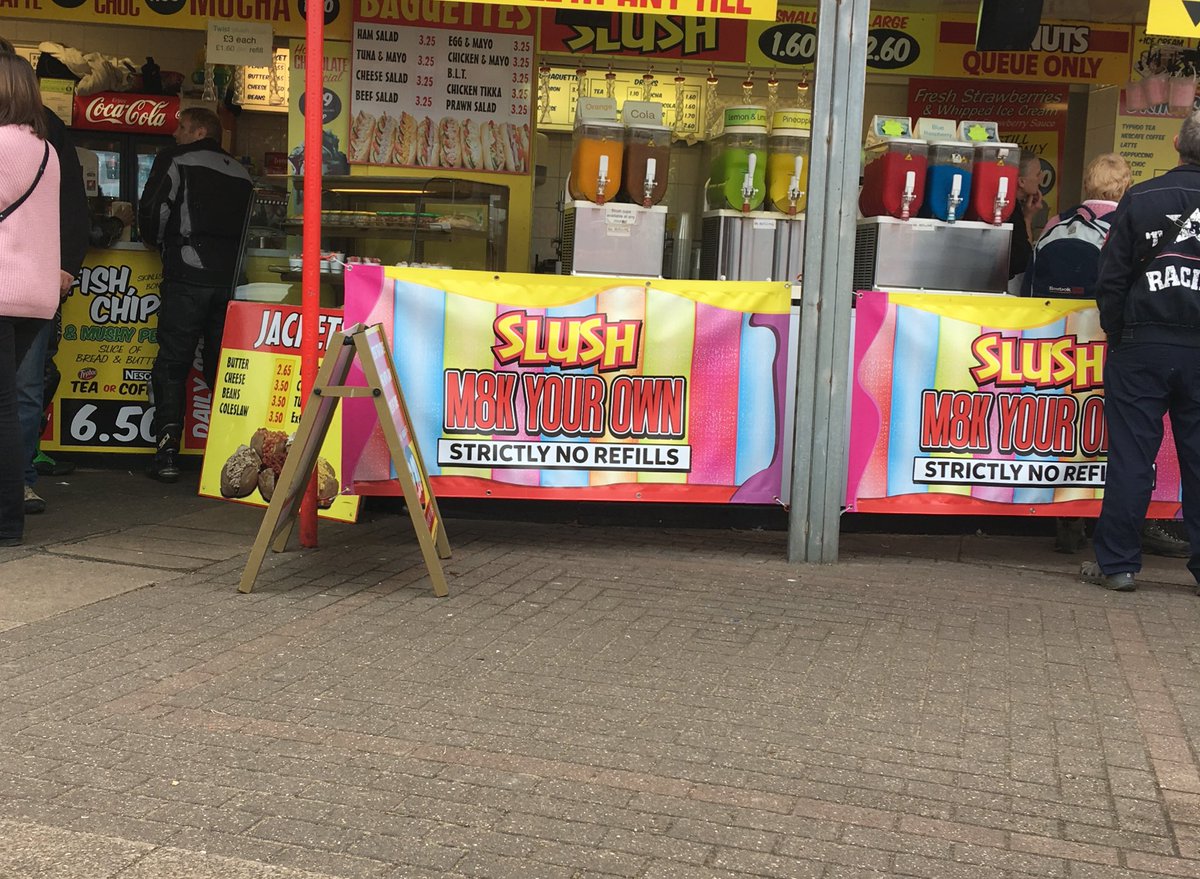 TheJittyManVlog's tweet photo. Skegness is living up to my expectations #m8k https://t.co/ksXuisskvK