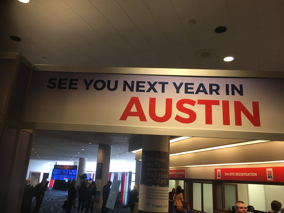 scribemark's tweet photo. I’m in Boston and already I see this. #austinaustinaustin https://t.co/qDI0wQnX0y