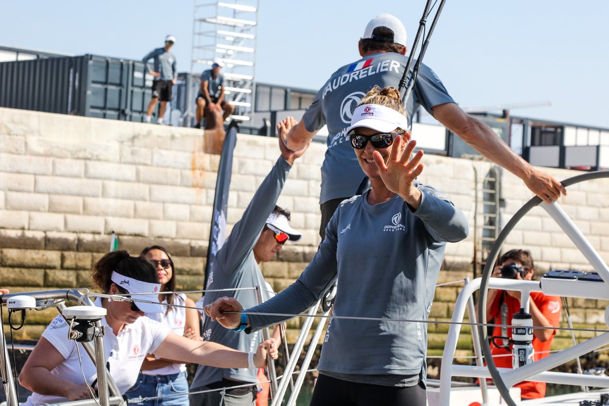 theoceanrace's tweet photo. 📸 The best pics from today's #Prologue send off! We've got the lights, we have the cameras... now we just need the action! #ComeOnWind💨 https://t.co/3yQXOr4Q7E