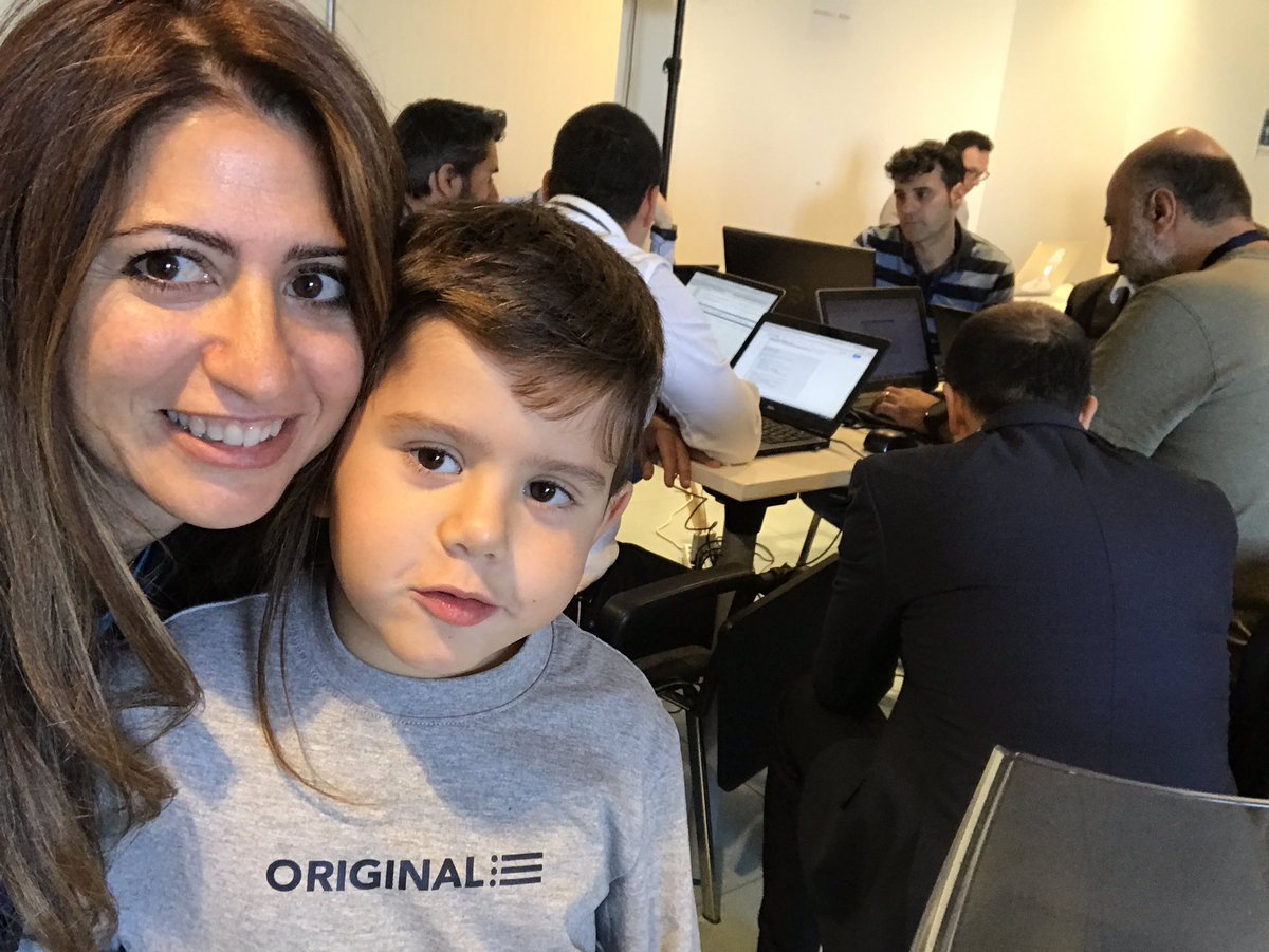FlorianaFer's tweet image. Il mio Special guest all' #hackDev17 . Piccoli hacker crescono!