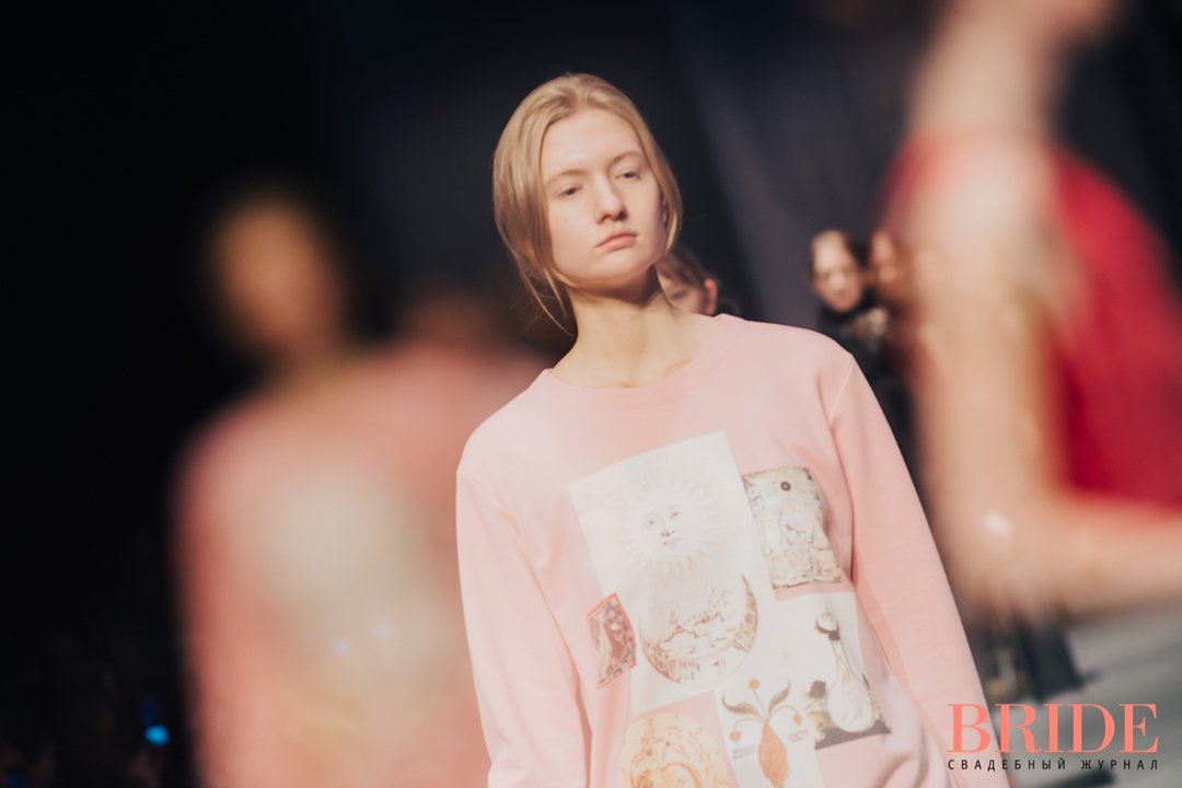 svadba's tweet photo. #Показ Tatyana Parfionova #Fashion House на @SPBFW SS'18 https://t.co/nqhsJOHKX6 #bridemagru #spbfw  #СПб https://t.co/MDrxPfLVaA