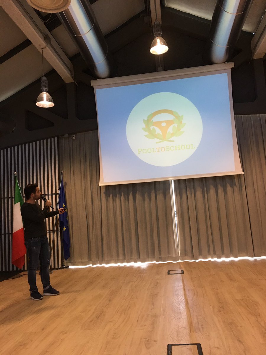 agneseh's tweet photo. #2ndTransporthackathon 

I 5 team di Comunicazione ICT media

#CIMEntiamoci

1. SmartTo

2. OmniBus 

3. PoolToSchool 

4. Gippy 

5. Bike+ https://t.co/t5cDXUoCRp