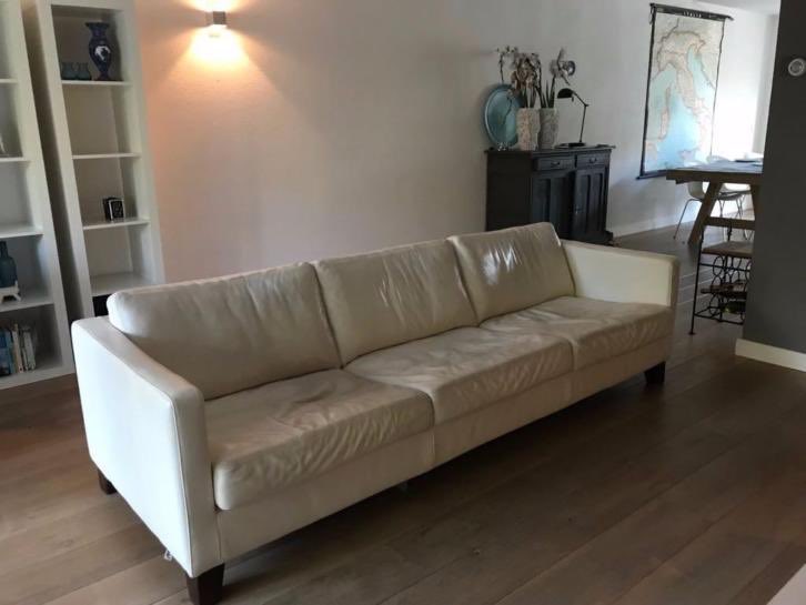 Wit leren bankstel - Gratis af te halen  link.marktplaats.nl/m1212099814?ut…