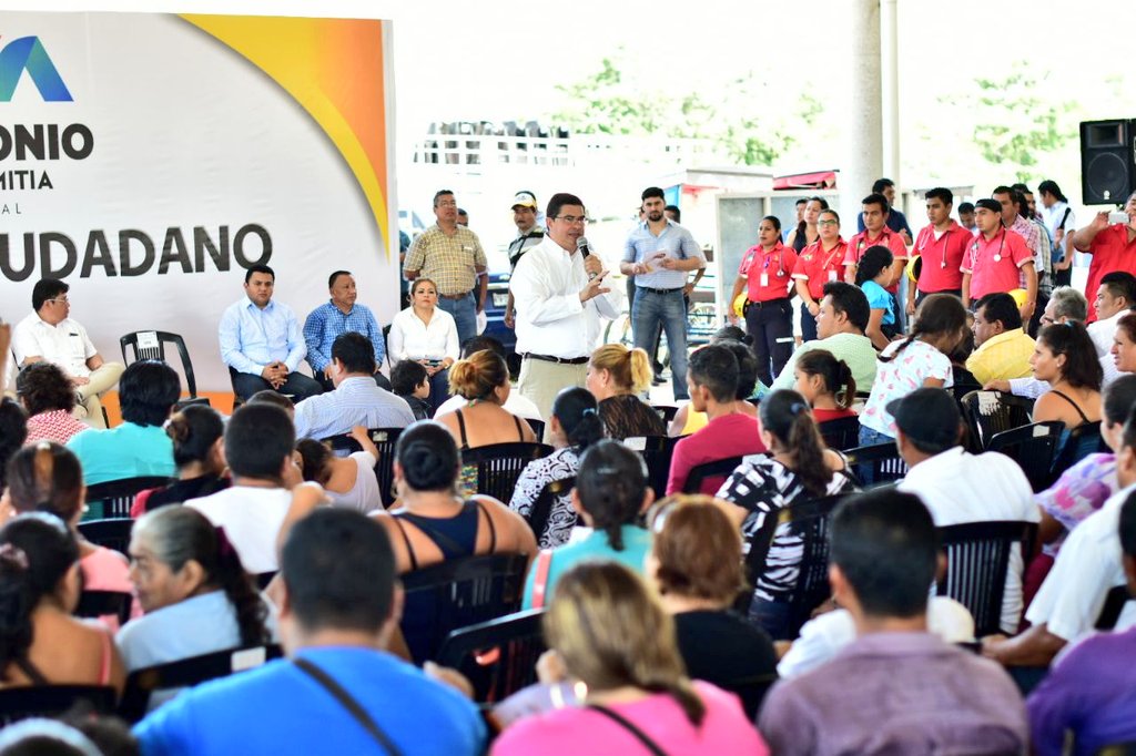 rafa_andrade_p's tweet photo. Macuspana se suma a la construcción de un Tabasco para todos de la mano con @josedelavegaa @JAVAPRENSA hombre que sabe escuchar.

#YoConJAVA https://t.co/pAroEqcsum